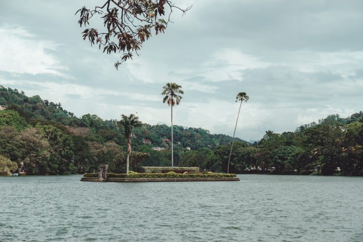 Sri Lanka Kandy lake